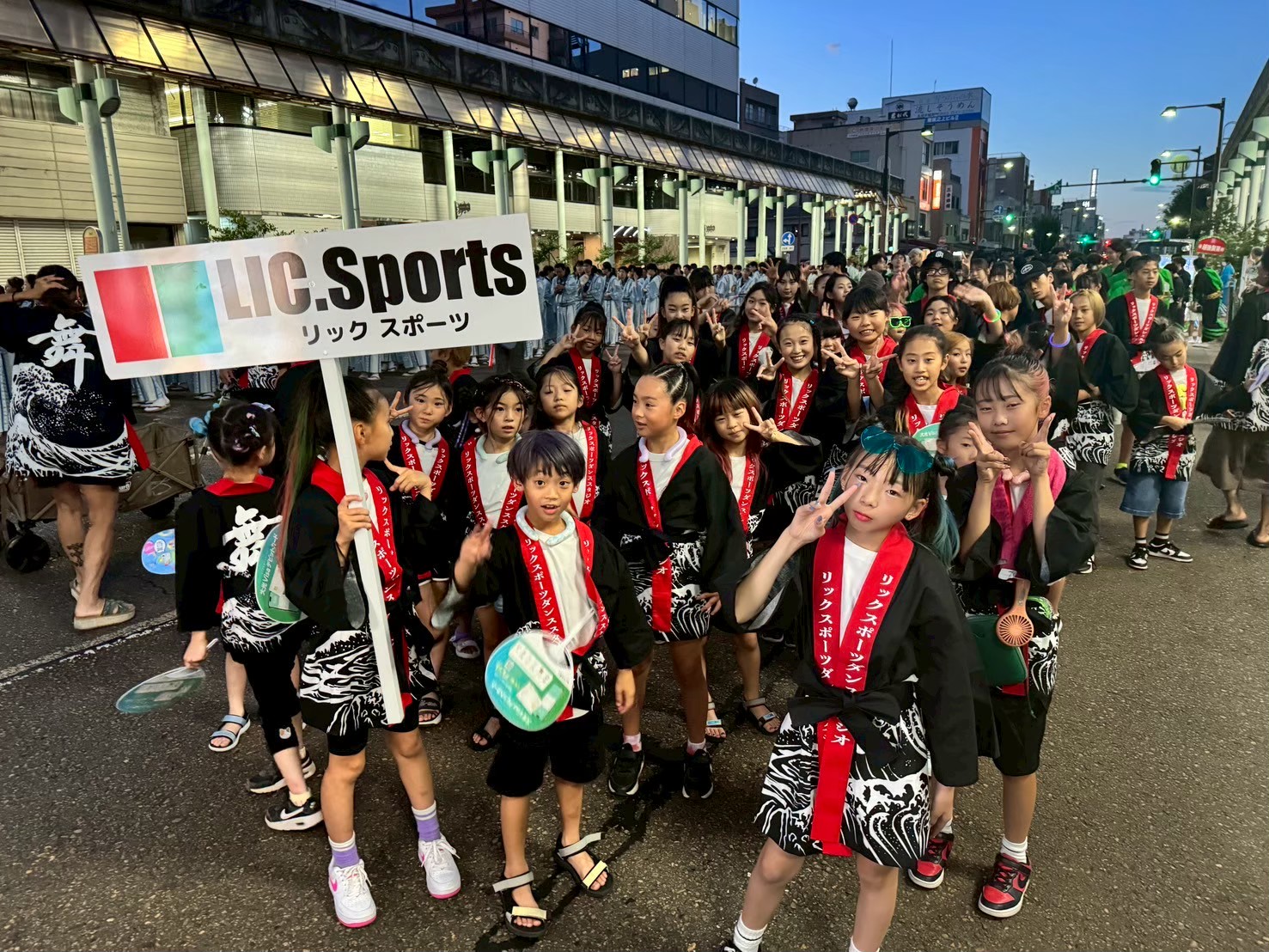 昨年の長岡まつり大民謡流しに参加するLIC.Sports